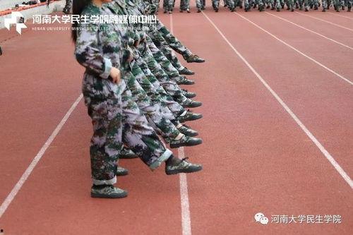 娱乐吃瓜酱军训,娱乐吃瓜酱的军旅成长记 第1张 娱乐吃瓜酱军训,娱乐吃瓜酱的军旅成长记 第1张